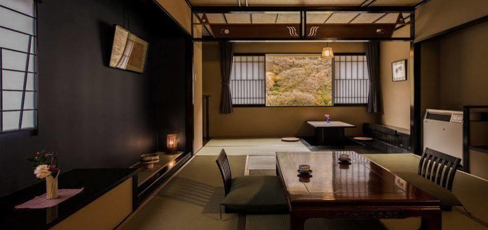 Takamiya Ryokan Beni Tozawa Exterior photo